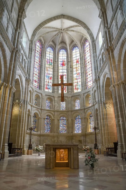 Nave of Saint-Lazare Cathedral, Autun, Département Saône-et-Loire, Region Bourgogne-Franche-Comté, Burgundy, France, Europe