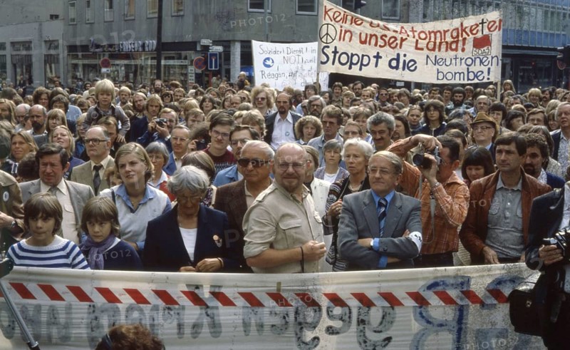 Ruhr area. Peace Movement. Armament. Nuclear Weapons 81
