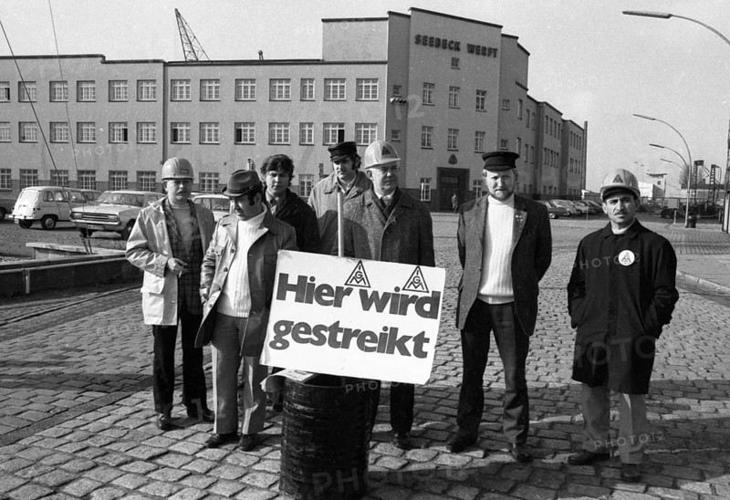 The strike action in the collective bargaining dispute of the Industriegewerkschaft Metall (IG Metall) from 19-21 March 1974 in Bremen and Bremerhaven, Germany, Europe