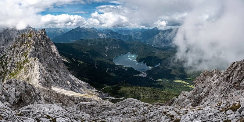 Alpine panorama, view of Eibsee lake and Werdenfelser Land, Wetterstein Mountains, Garmisch-Patenkirchen, Bavaria, Germany, Europe