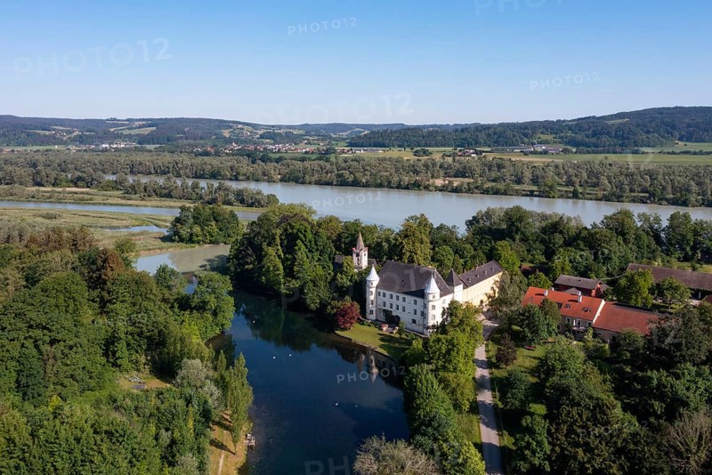 Drone shot, Renaissance castle, Hagenau Castle, Inn, Sankt Peter am Hart, Innviertel, Upper Austria, Austria, Europe