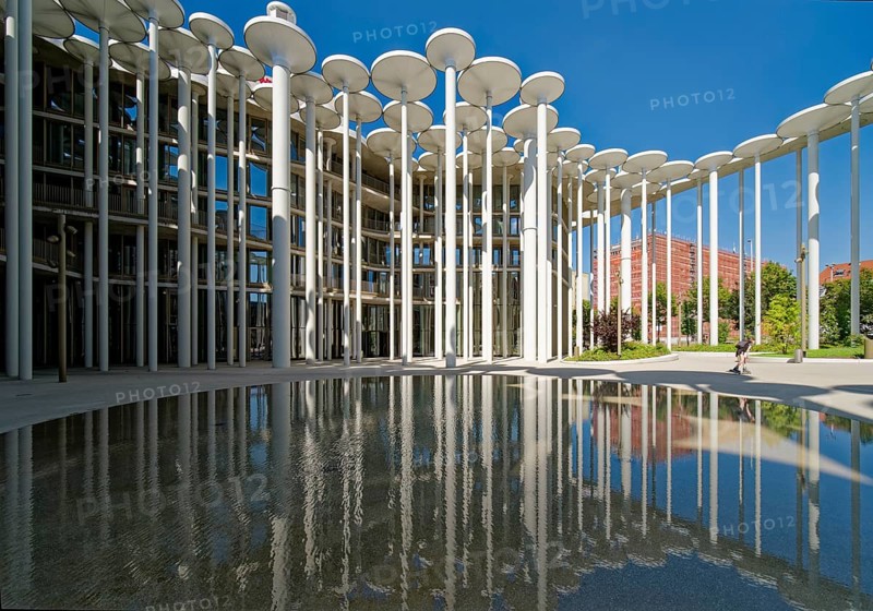 Säulengarten, SAB Forum, new building Sächsische Aufbaubank, Leipzig, Saxony, Germany, Europe