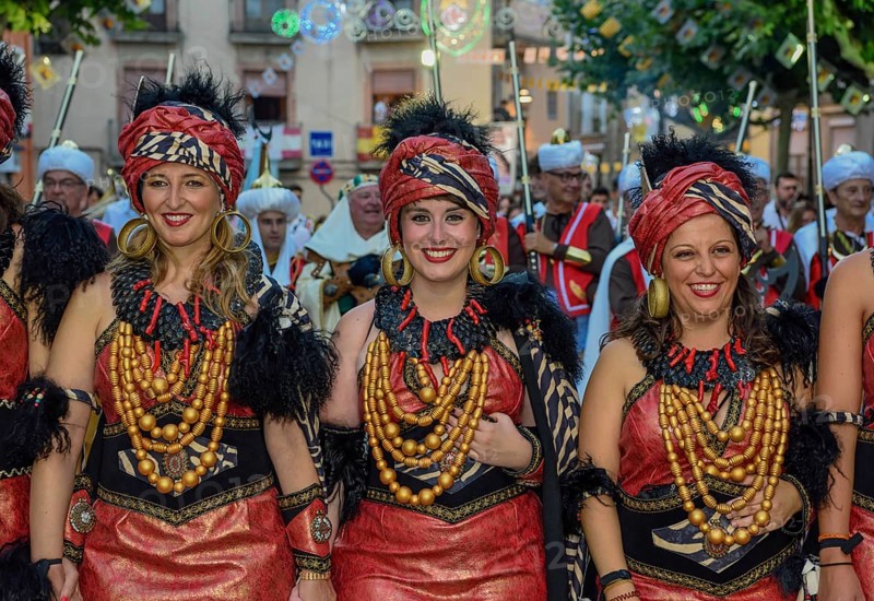 Women in historic clothing, Moors and Christians Parade, Moros y Cristianos, Jijona or Xixona, Province of Alicante, Costa Blanca, Spain, Europe