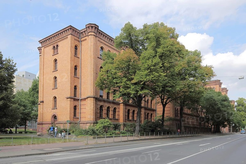 Neo-Romanesque Gutleut Barracks, Gutleutviertel, Main, Frankfurt, Hesse, Germany, Europe