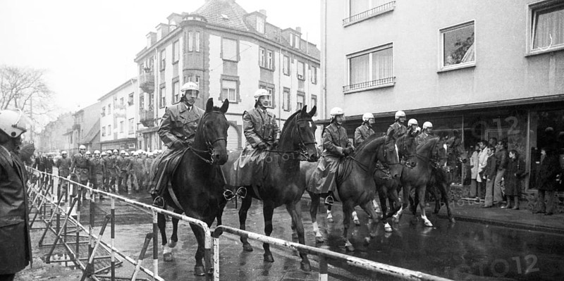 Members and supporters of the extreme right-wing German People's Union (DVU) under Gerhard Frey met for a hero's memorial service, accompanied by protests, in Mannheim, Germany, on 7 November 1976, Europe