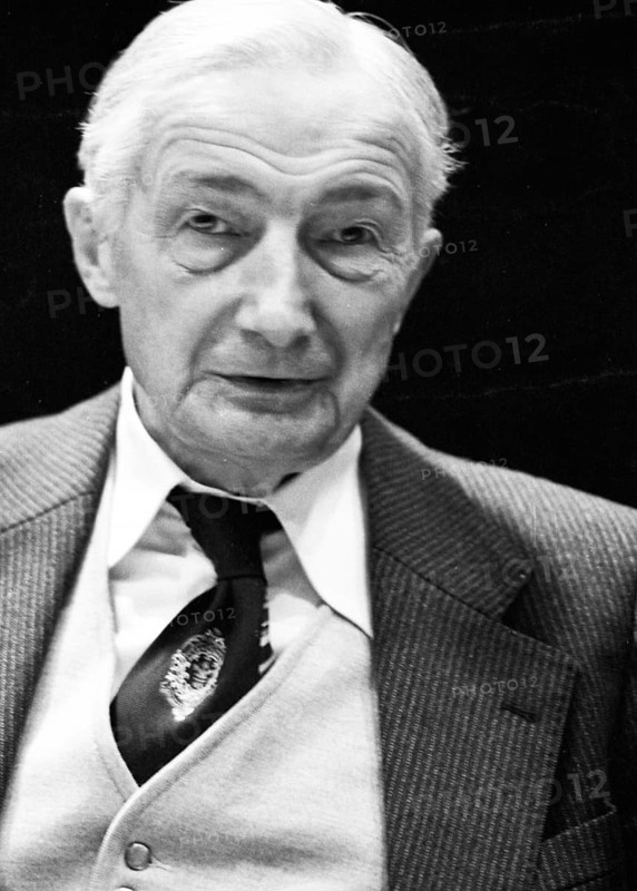 The rejection of the NATO decision was the central theme of this conference, from which the Krefeld Appeal emerged on 16 November 1980 in Krefeld. Prof. Dr. Karl Bechert, Germany, Europe