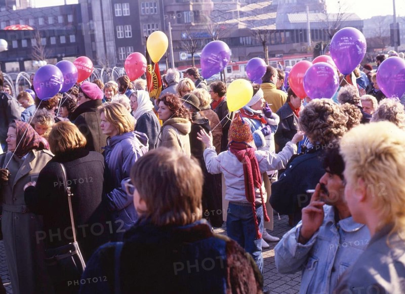 For equal rights. here on 7. 3. 1987 in Dortmund, Dortmund. International Women's Day