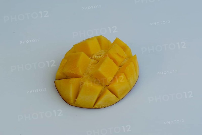 Mango (Mangifera indica) fruit, mango fruit, fruit, Sumacaceae, Anacardiaceae, crop, object, indoor, studio, landscape format, horizontal, food, foodstuff