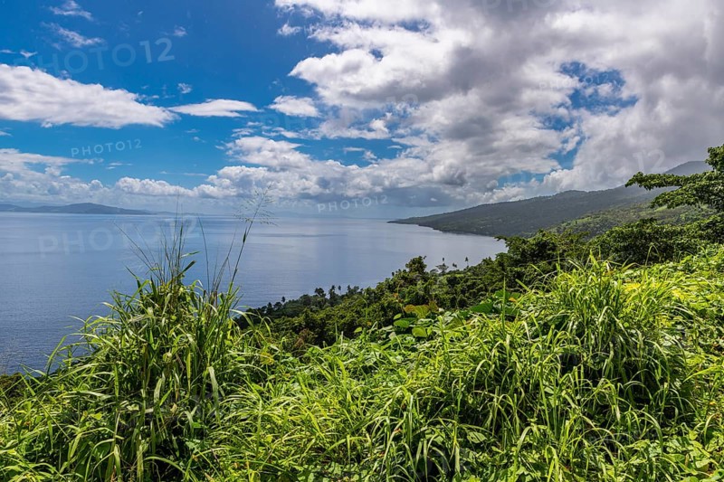 Overlook over the coastline of Taveuni, Fiji, South Pacific, Oceania