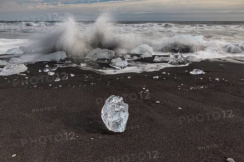 Ice floes, beach, sea, waves, clouds, Diamond Beach, Breidamerkursandur, Jökulsarlon, Iceland, Europe