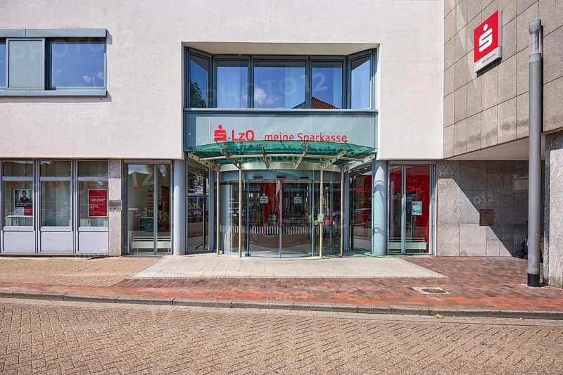 Entrance to Landessparkasse zu Oldenburg, Varel branch, Friesland district, Lower Saxony, Germany, Europe