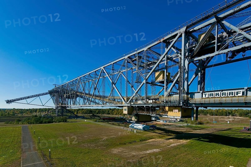 Overburden conveyor bridge F60