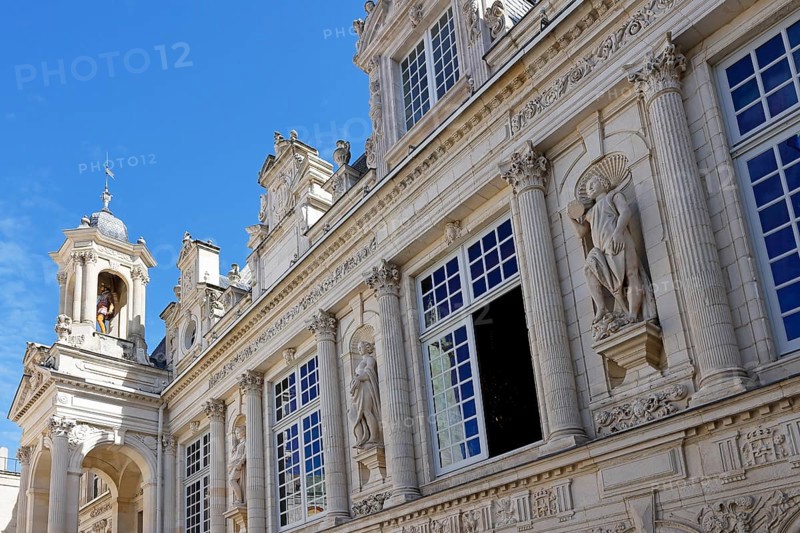 Historic Town Hall of La Rochelle, Hôtel de Ville, decorative façade with sculptures, Charente-Maritime department, France, Europe