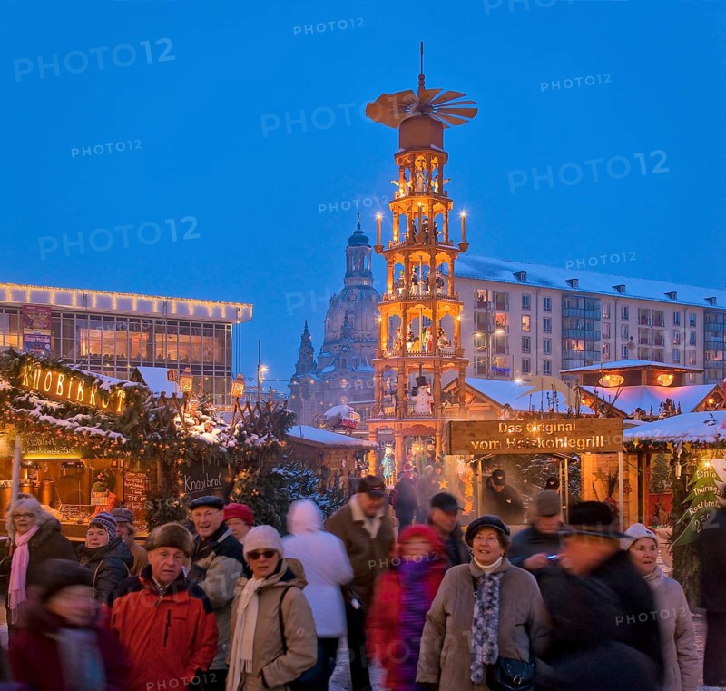 The Striezelmarkt, which has been held since 1434, is the oldest Christmas market in Germany and takes place on the Altmarkt. In 2009 the market was redesigned, a special landmark is for example the world's largest candle arch