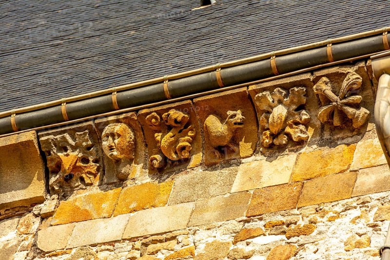 Vic le Comte, sculptures of Saint-Pierre church, Puy de Dome department, Auvergne Rhone Alpes, France, Europe