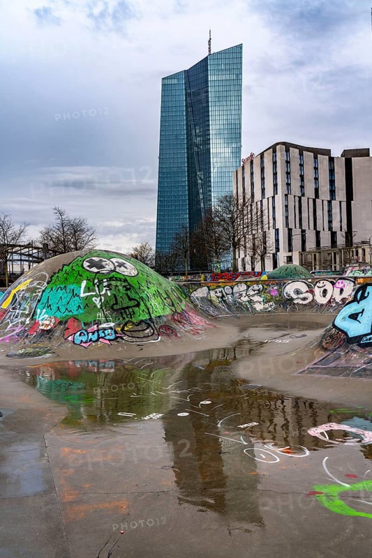 Building of the European Central Bank, ECB, skate park in the rain, at the Osthafen, at the Main in Frankfurt, Hesse, Germany, graffiti, Europe