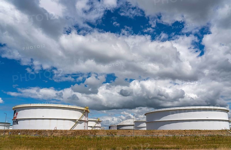 Vopak Terminal Botlek, over 190 large tanks Logistics for various mineral oil products such as petrol, paraffin, diesel, biodiesel and vegetable oils, Rotterdam, Netherlands