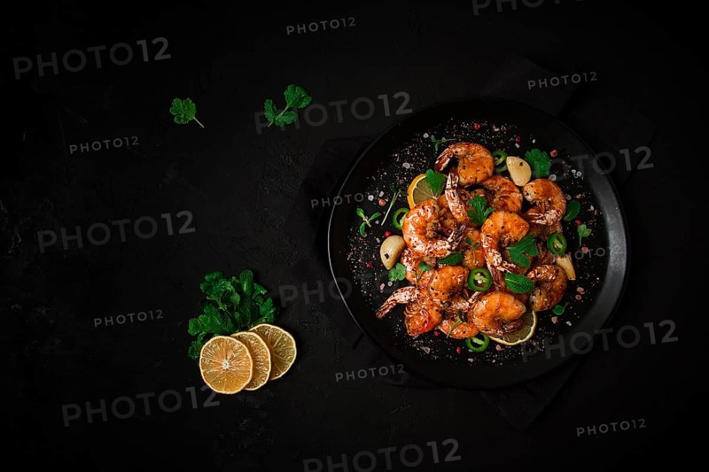 Fried shrimp, headless, with spices, grilled, homemade, no people