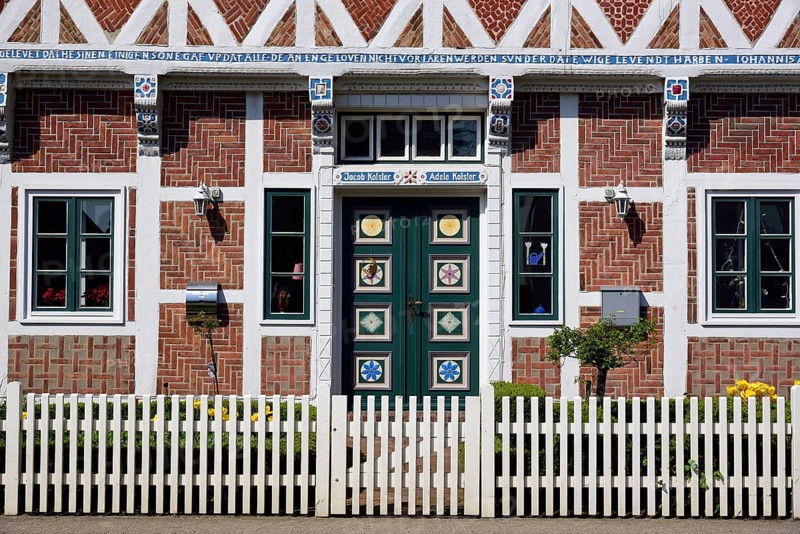 Europe, Germany, Lower Saxony, Altes Land near Hamburg, Steinkirchen an der Lühe, old half-timbered farmhouse, artistic brickwork of the half-timbered house, bridal door, half-timbered house, Hamburg, Hamburg, Federal Republic of Germany, Europe