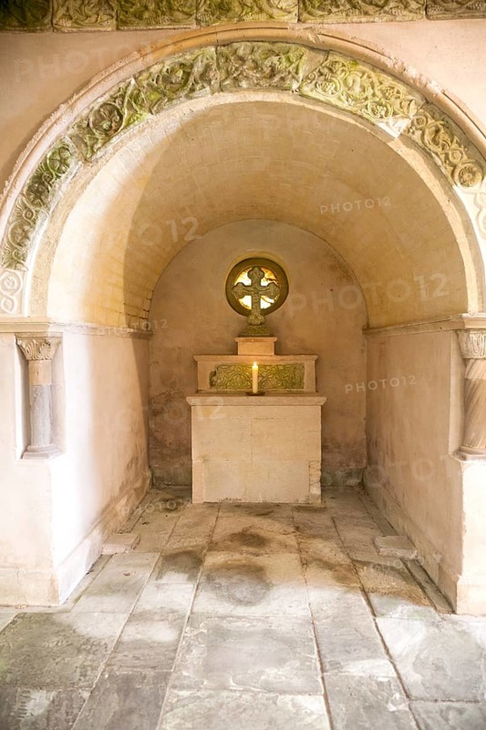 Altar grotto in Italianate garden of landscape gardener Harold Ainsworth Peto created between 1899 and 1933, at Iford Manor, near Freshford, Wiltshire, England, United Kingdom, Europe