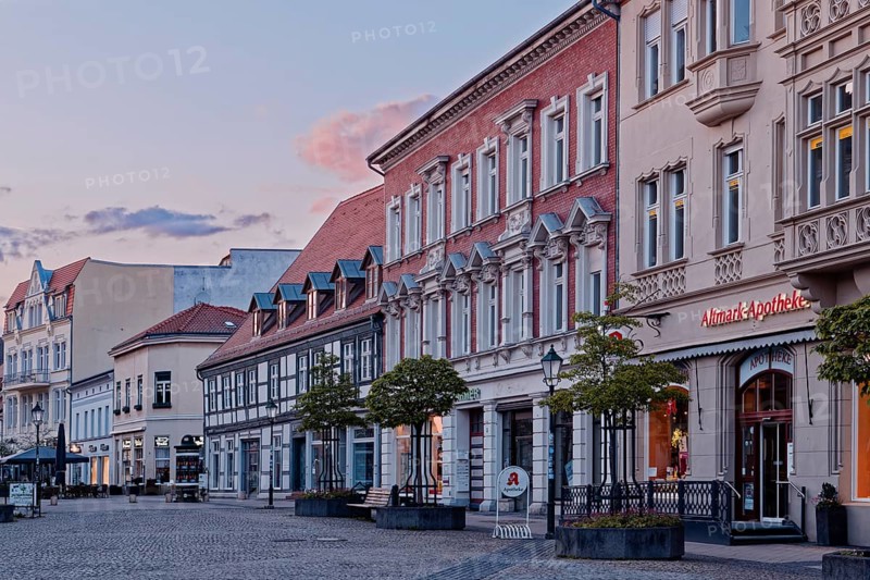 Breite Straße, a pedestrianised street with cobblestones, shops and flats in historic half-timbered buildings in the old town of Stendal. Hanseatic city of Stendal, Saxony-Anhalt, Germany, Europe