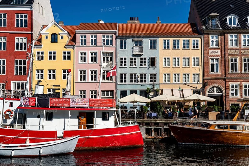Nyhavn, in the Frederiksstaden district, harbour district with houses over 300 years old, promenade with many cafés, pubs, restaurants, canal, tourist attraction, Copenhagen, Denmark, Europe