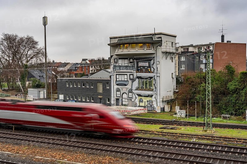 The Deutsche Bahn AG signal box in Mülheim-Styrum, controls train traffic on one of the busiest railway lines in Germany, between Essen and Duisburg, suburban trains, regional trains, ICE and IC long-distance trains and freight traffic, North Rhine-Westphalia, Germany, Europe