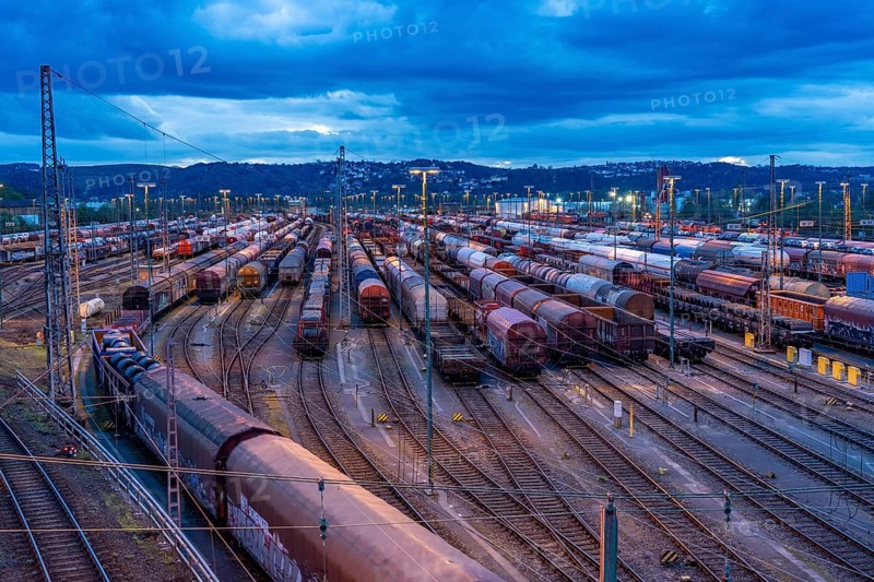 The Hagen-Vorhalle marshalling yard, one of the 9 largest in Germany, is located on the Wuppertal-Dortmund railway line and has 40 directional tracks on which goods trains are assembled, in the evening, North Rhine-Westphalia, Germany, Europe