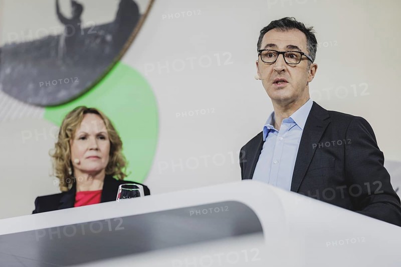 (L-R) Steffi Lemke (Alliance 90/The Greens), Federal Minister for the Environment, Nature Conservation, Nuclear Safety and Consumer Protection, and Cem Özdemir (Alliance 90/The Greens), Federal Minister for Agriculture and Food, recorded during the B