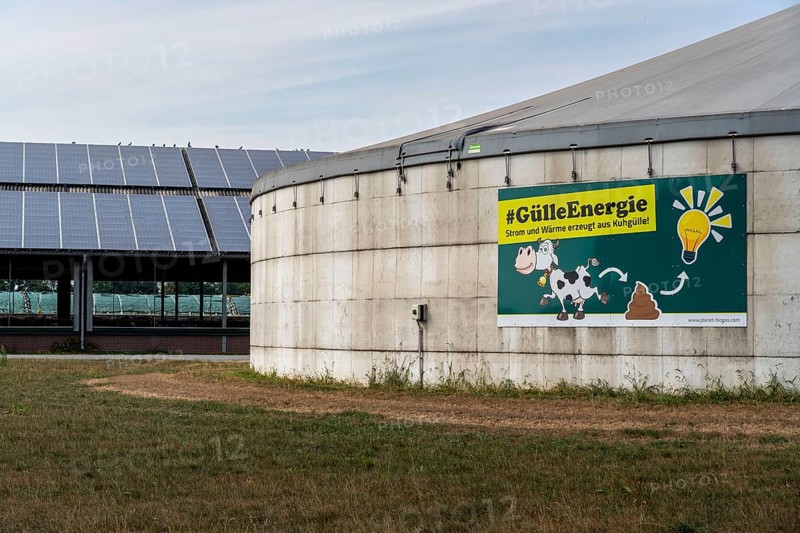 Farm with biogas plant, slurry energy, cowshed with solar roof, near Straelen, Lower Rhine North Rhine-Westphalia, Germany, Europe