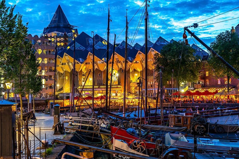 Rotterdam city centre, Oudehaven, historic harbour, historic ships, cube houses, flats, Kijk cube by Dutch architect Piet Blom, Netherlands
