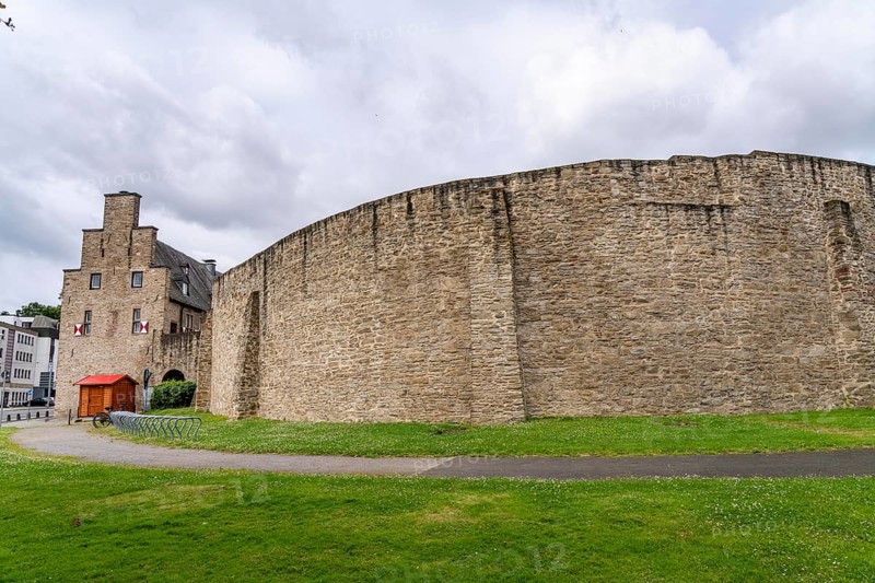 Broich Castle, Carolingian fortified castle, today a cultural and event location, Mülheim an der Ruhr, North Rhine-Westphalia, Germany, Europe