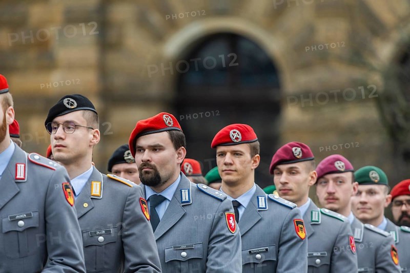 Public roll call of the Army Officers' School on Theatre Square: Bundeswehr honours and bids farewell to young soldiers, Dresden, Saxony, Germany, Europe