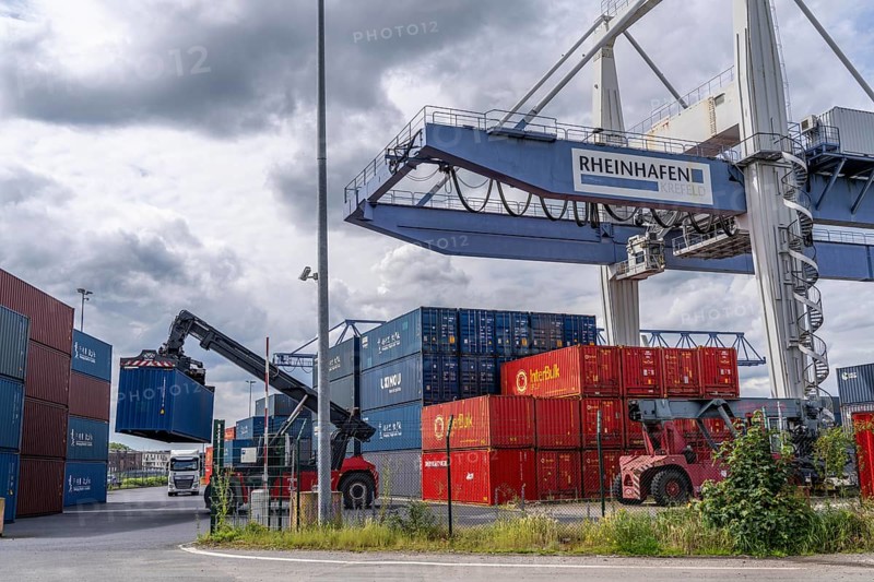 Container terminal at the Rhine harbour Krefeld, inland port, 4th largest public port in North Rhine-Westphalia, trimodal handling of goods, goods, containers, general cargo, North Rhine-Westphalia, Germany, Europe