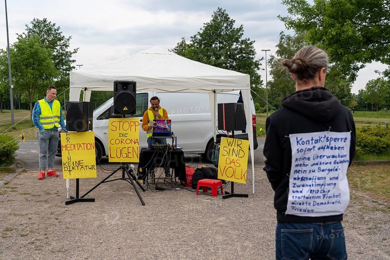 Demonstration against the restrictions in the Corona crisis, anti-vaccination, protest against compulsory masks and other rules, a group, Not without us, Essen, Essen, North Rhine-Westphalia, Germany, Europe