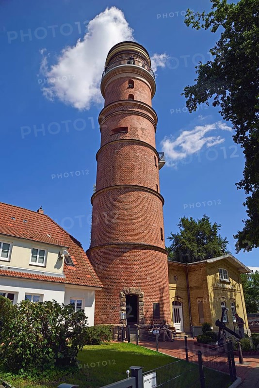 Europe, Germany, Schleswig Holstein, Baltic Sea, Lübeck-Travemünde, beach, lighthouse, oldest lighthouse in Germany from 1539, Hamburg, Hamburg, Federal Republic of Germany, Europe