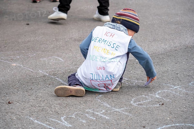 Demonstration against the restrictions in the Corona crisis, anti-vaccination, protest against compulsory masks and other rules, a group, Not without us, Essen, Essen, North Rhine-Westphalia, Germany, Europe