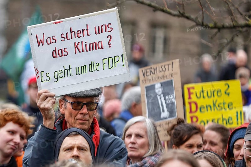 Fridays for Future demonstration at the Federal Ministry of Transport for compliance with climate targets, Berlin, 31 March 2023