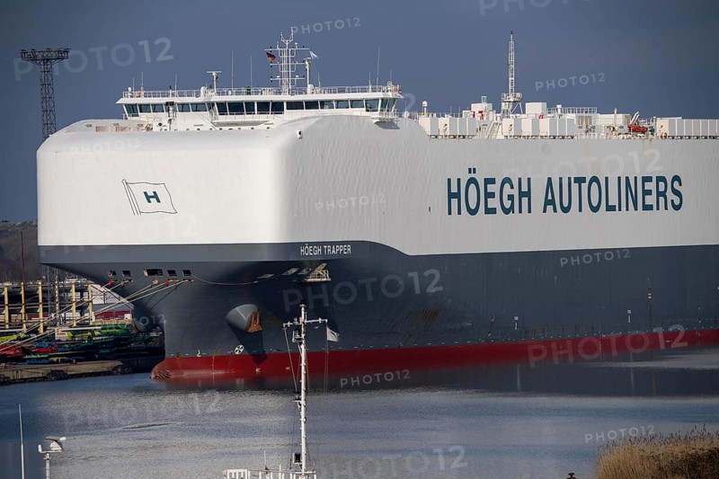 Norwegian car carrier Höegh Trapper, in the car terminal in the seaport of Bremerhaven, can transport up to 8500 cars, imports foreign vehicles to Europe, new German cars for export overseas, Bremerhaven, Bremen, Germany, Europe