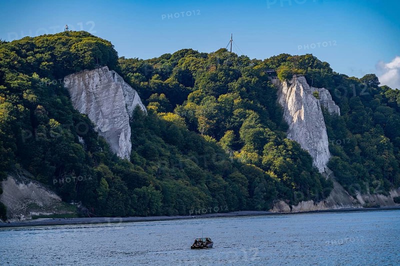 Chalk cliffs of Rügen, viewing platform at the famous rock formation Königsstuhl, in the Jasmund National Park, view of the Baltic Sea and the chalk cliff coast, between Sassnitz and Lohme, Mecklenburg-Western Pomerania, Germany, Europe