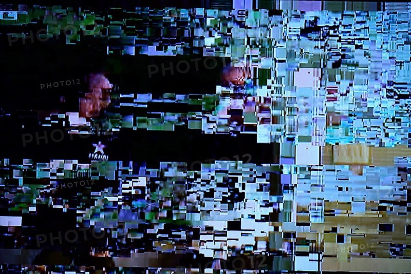 TV picture interference, pixels due to reception interference