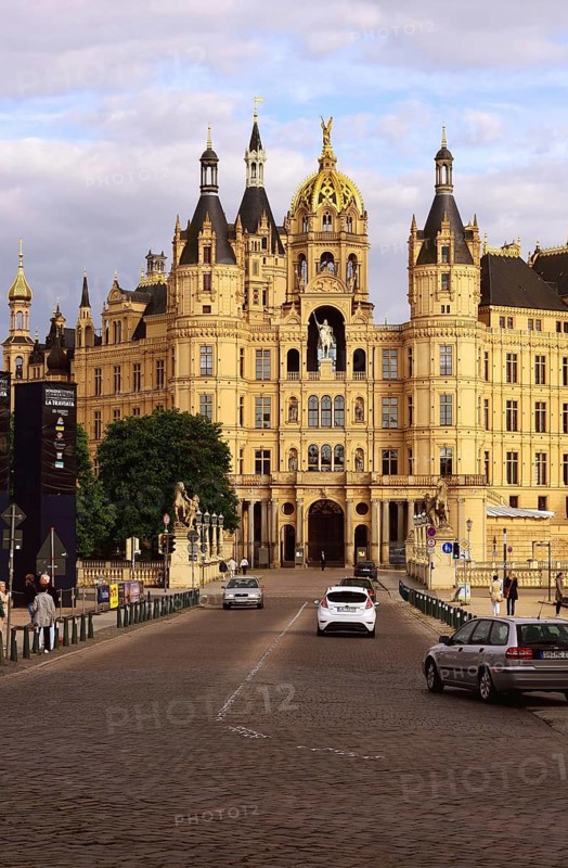 Europe, Germany, Mecklenburg-Western Pomerania, Schwerin, Schwerin Castle, built from 1845 to 1857 in the style of romantic historicism, today seat of the state parliament, front with bridge to the castle island, Schwerin, Mecklenburg-Western Pomerania, Germany, Europe