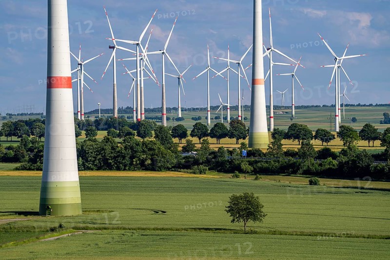 Wind farm north-east of Bad Wünnenberg, East Westphalia Lippe, Paderborn district, with the A44 motorway running through the middle, grain field, North Rhine-Westphalia, Germany, Europe