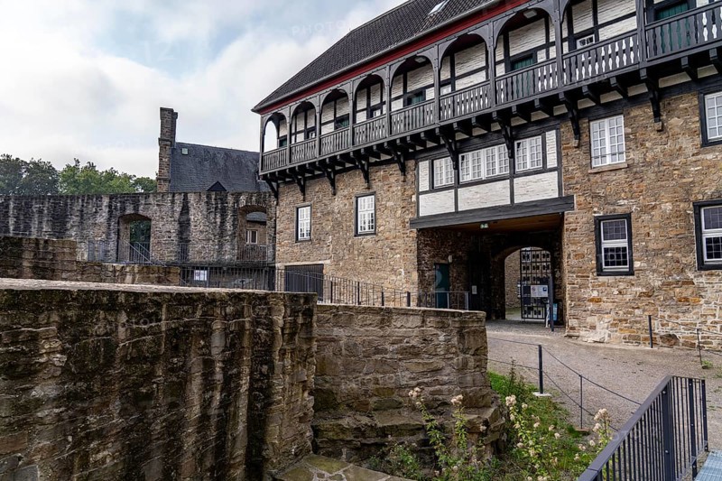 Broich Castle on the west bank of the Ruhr near the city centre, the fortification is in parts the oldest preserved early medieval fortification from the late Carolingian period north of the Alps, today a museum and event location, in Mülheim an der Ruhr, North Rhine-Westphalia, Germany, Europe