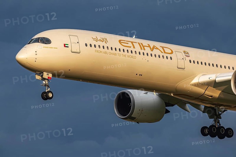 Aircraft approaching Zurich Airport. Registration: A6-XWB, ETIHAD AIRWAYS, AIRBUS A350-1000.Zurich, Switzerland, Europe