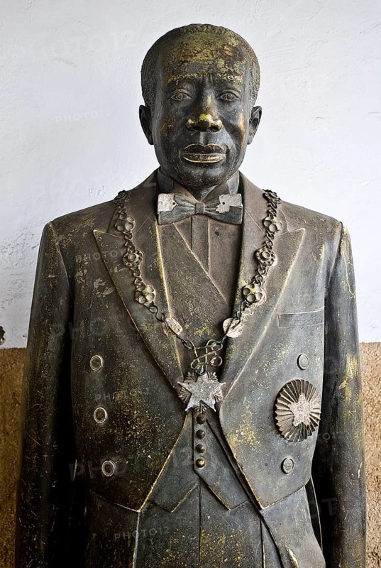Sculpture representing Leopold Sedar Senghor, XX° century senegalese poet and politician (Joal, Senegal)