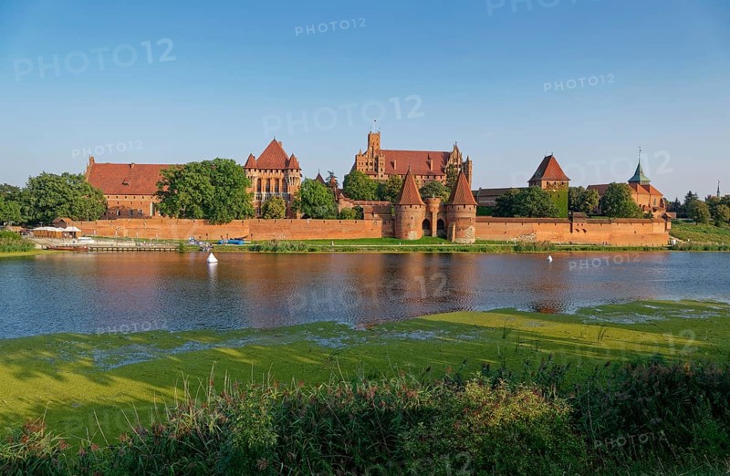 Marienburg Monastery, brick Gothic-style castle and former seat of the Teutonic Order, in the town of Marienburg in northern Poland. The castle is located on the River Nogat. It is a UNESCO World Heritage Site. Malbork, Pomerania, Poland, Europe