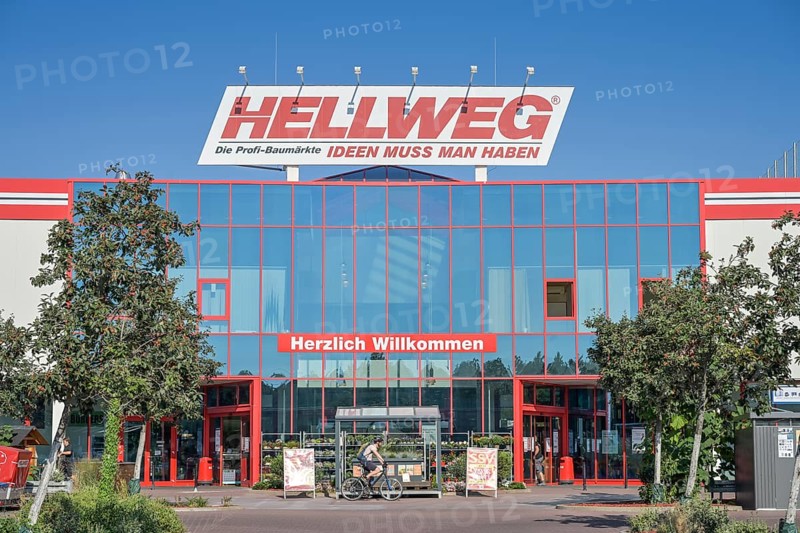 Hellweg DIY store, Yorckstraße, Schöneberg, Berlin, Germany, Europe