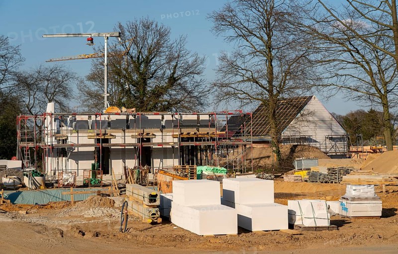 New development area, Am Schwan, in Wesel, where 70 detached and semi-detached houses are being built, Lower Rhine, Germany, Europe