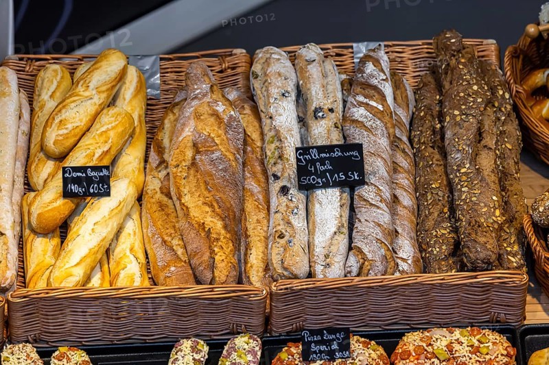 Baked snacks, pizza, baguettes and cheese sticks. In times of a shortage of skilled labour, pre-made baked goods are in vogue. Intergastra, trade fair for the hotel and catering industry, Stuttgart, Baden-Württemberg, Germany, Europe
